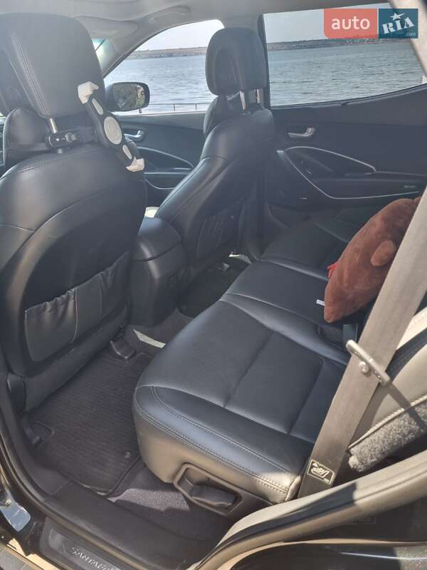 Внедорожник / Кроссовер Hyundai Santa FE 2017 в Николаеве