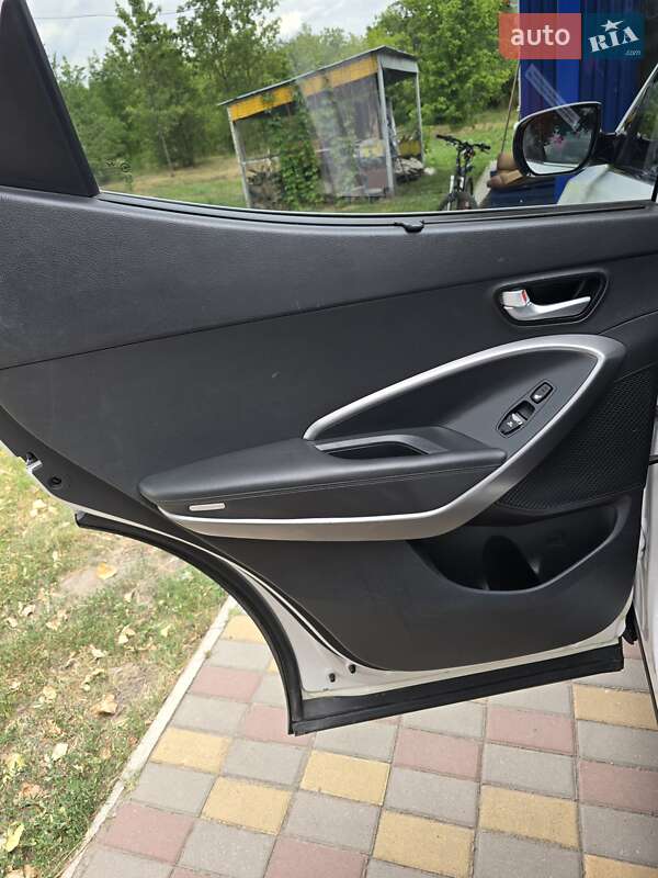 Позашляховик / Кросовер Hyundai Santa FE 2012 в Вінниці