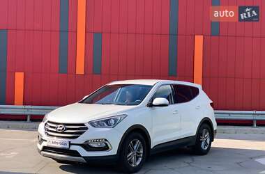Внедорожник / Кроссовер Hyundai Santa FE 2016 в 