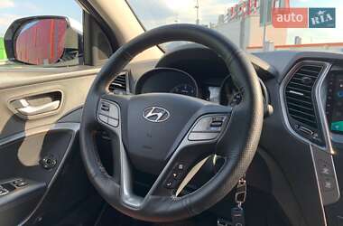 Внедорожник / Кроссовер Hyundai Santa FE 2016 в 