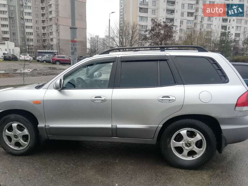Позашляховик / Кросовер Hyundai Santa FE 2005 в Києві