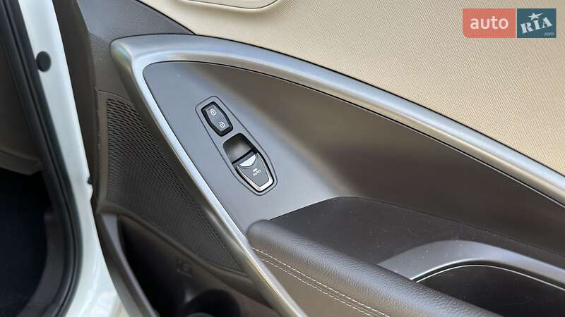 Позашляховик / Кросовер Hyundai Santa FE 2016 в Рівному фото 38 Позашляховик / Кросовер Hyundai Santa FE 2016 в Рівному