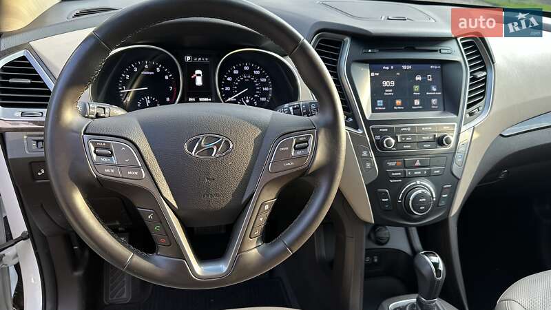 Позашляховик / Кросовер Hyundai Santa FE 2016 в Рівному фото 43 Позашляховик / Кросовер Hyundai Santa FE 2016 в Рівному