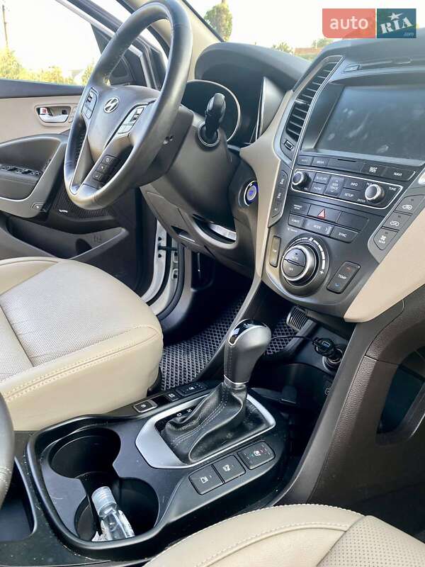 Позашляховик / Кросовер Hyundai Santa FE 2017 в Одесі