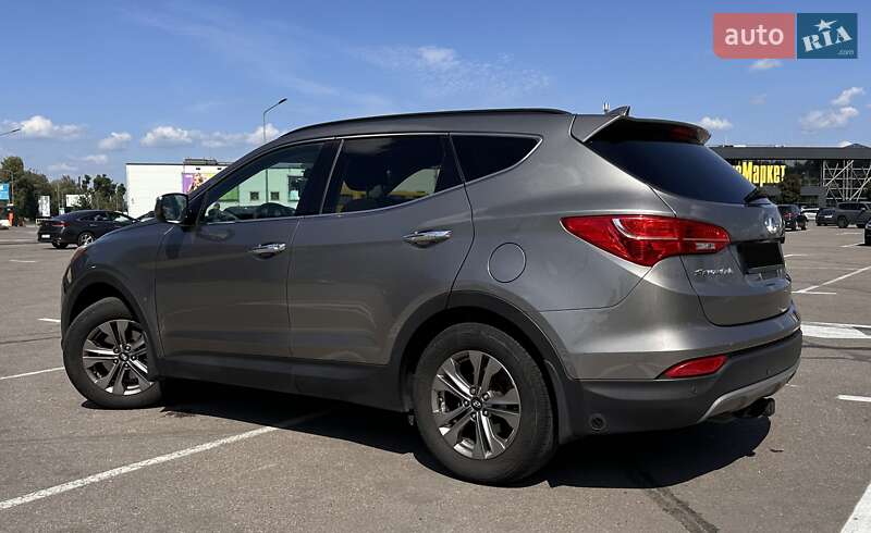 Внедорожник / Кроссовер Hyundai Santa FE 2015 в Киеве фото 3 Внедорожник / Кроссовер Hyundai Santa FE 2015 в Киеве