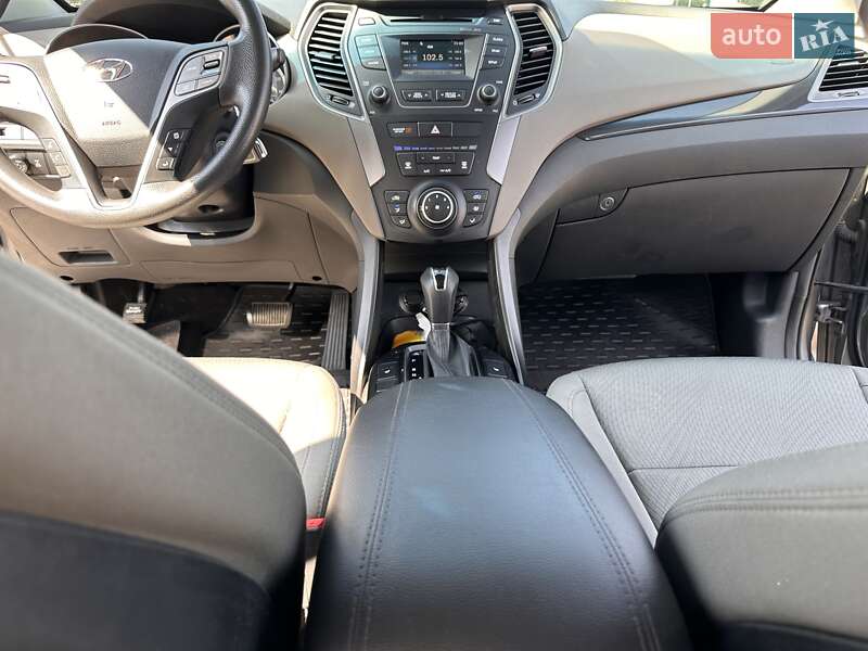 Внедорожник / Кроссовер Hyundai Santa FE 2015 в Киеве фото 11 Внедорожник / Кроссовер Hyundai Santa FE 2015 в Киеве
