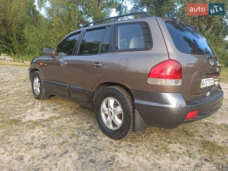 Позашляховик / Кросовер Hyundai Santa FE 2005 в Києві
