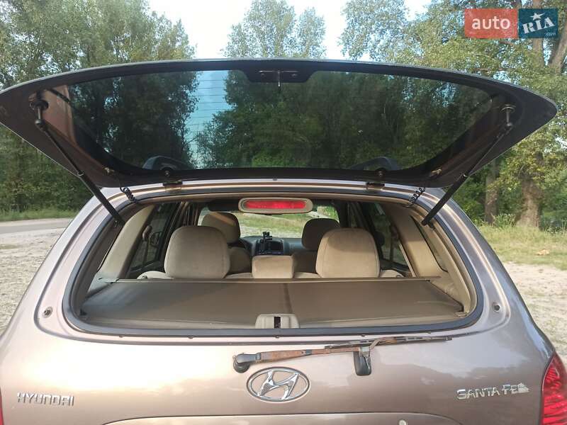 Позашляховик / Кросовер Hyundai Santa FE 2005 в Києві