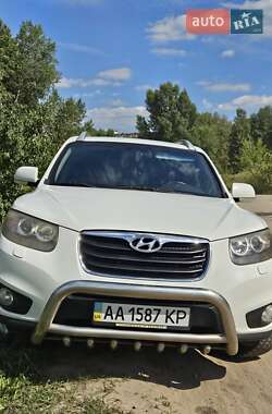 Позашляховик / Кросовер Hyundai Santa FE 2011 в Києві