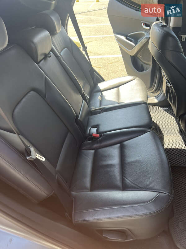 Внедорожник / Кроссовер Hyundai Santa FE 2017 в Киеве фото 14 Внедорожник / Кроссовер Hyundai Santa FE 2017 в Киеве