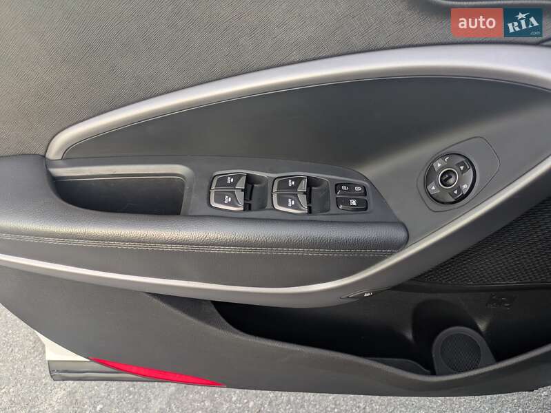 Позашляховик / Кросовер Hyundai Santa FE 2014 в Бердичеві фото 25 Позашляховик / Кросовер Hyundai Santa FE 2014 в Бердичеві