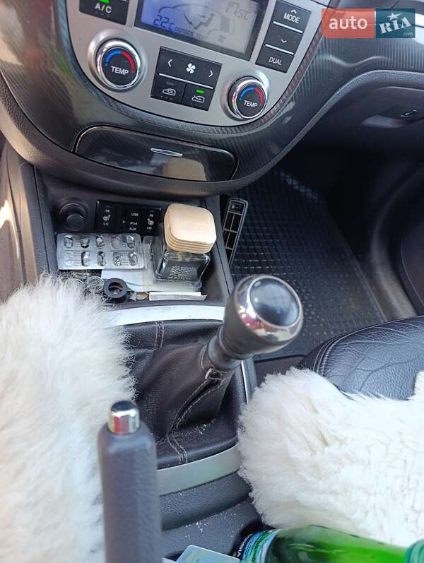 Позашляховик / Кросовер Hyundai Santa FE 2010 в Жашківу