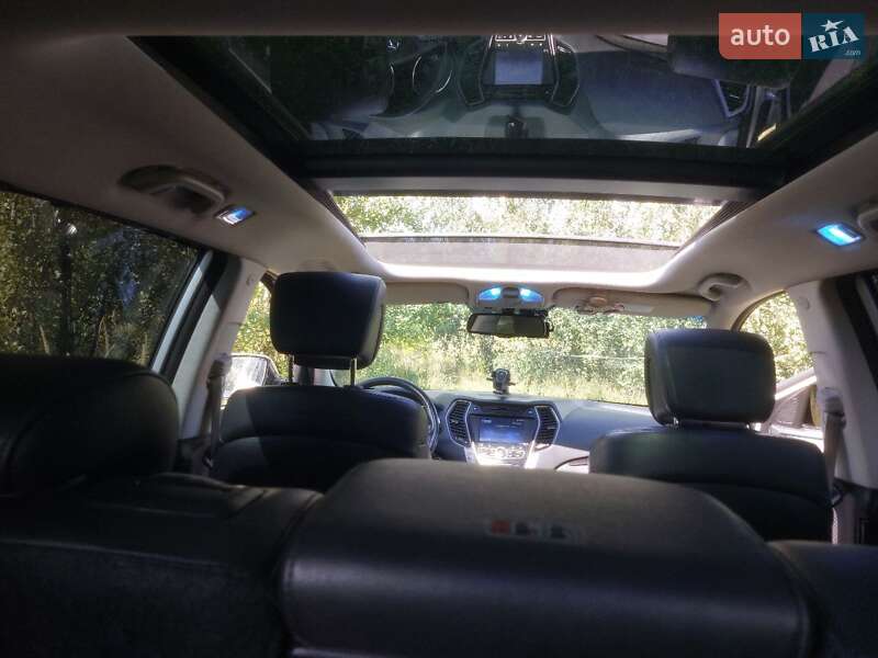 Внедорожник / Кроссовер Hyundai Santa FE 2013 в Вишневом