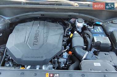Внедорожник / Кроссовер Hyundai Santa FE 2021 в 