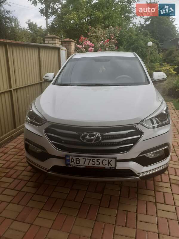 Позашляховик / Кросовер Hyundai Santa FE 2017 в Вінниці