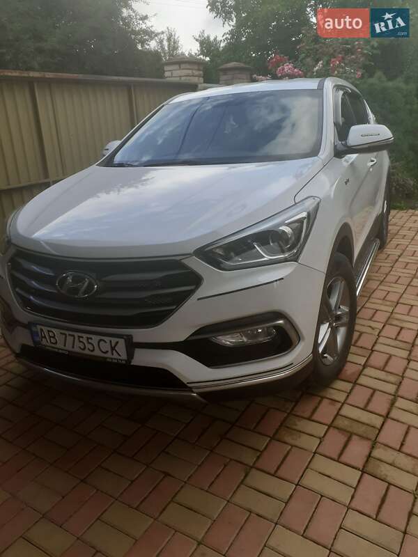 Позашляховик / Кросовер Hyundai Santa FE 2017 в Вінниці