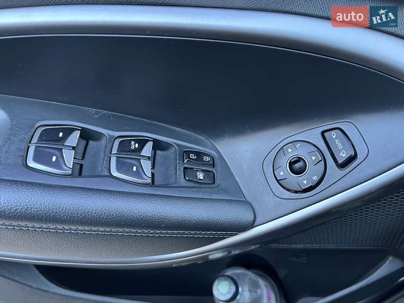 Позашляховик / Кросовер Hyundai Santa FE 2015 в Кропивницькому