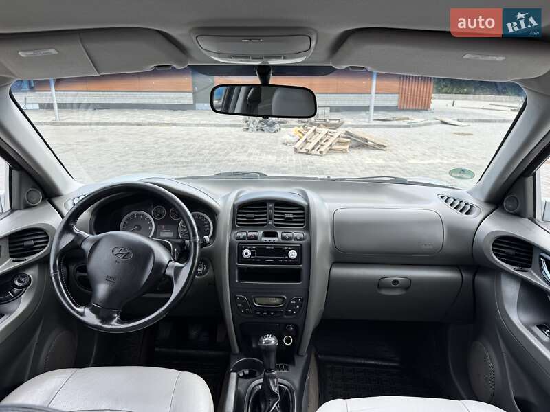 Внедорожник / Кроссовер Hyundai Santa FE 2005 в Кривом Роге фото 8 Внедорожник / Кроссовер Hyundai Santa FE 2005 в Кривом Роге