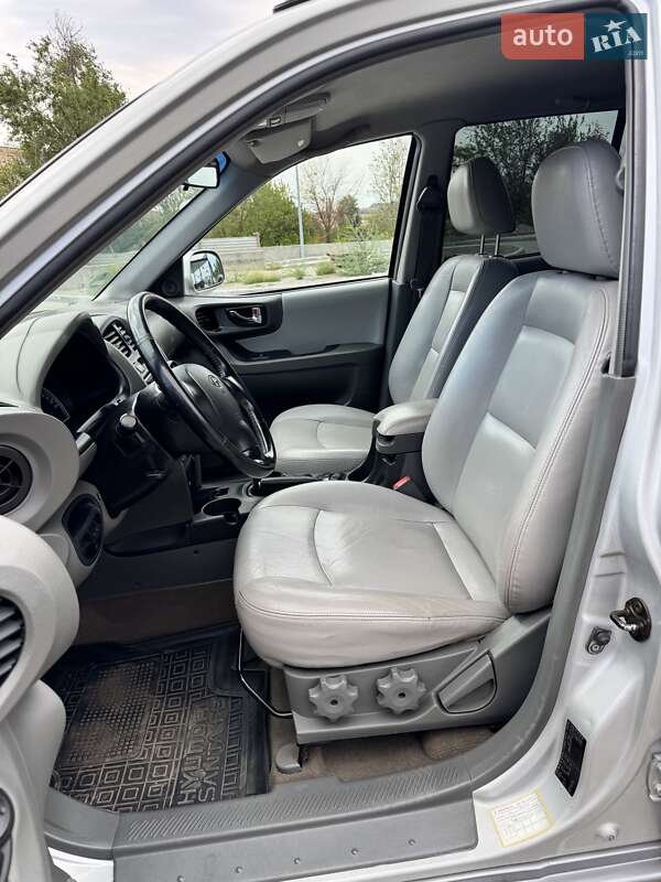 Внедорожник / Кроссовер Hyundai Santa FE 2005 в Кривом Роге фото 14 Внедорожник / Кроссовер Hyundai Santa FE 2005 в Кривом Роге