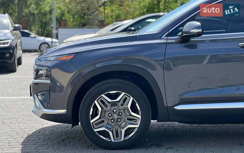Внедорожник / Кроссовер Hyundai Santa FE 2023 в Ивано-Франковске