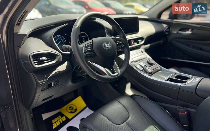Внедорожник / Кроссовер Hyundai Santa FE 2023 в Ивано-Франковске