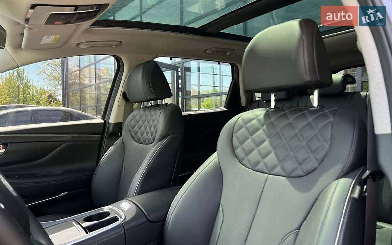 Внедорожник / Кроссовер Hyundai Santa FE 2023 в Ивано-Франковске