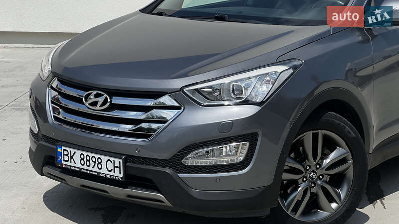 Позашляховик / Кросовер Hyundai Santa FE 2012 в Луцьку