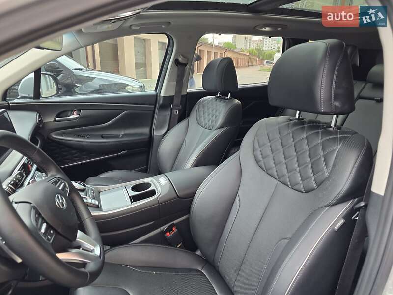 Внедорожник / Кроссовер Hyundai Santa FE 2022 в Ивано-Франковске