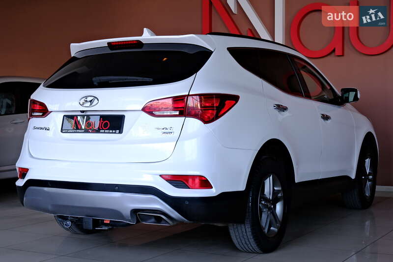 Позашляховик / Кросовер Hyundai Santa FE 2016 в Одесі