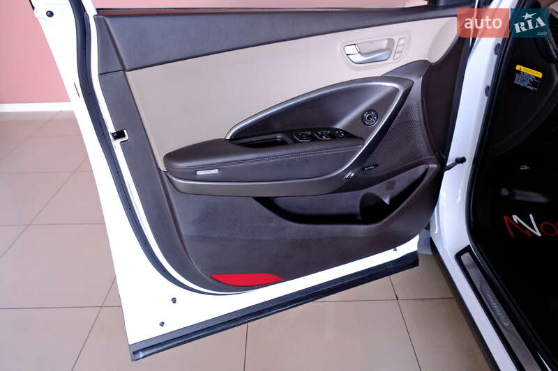 Позашляховик / Кросовер Hyundai Santa FE 2016 в Одесі