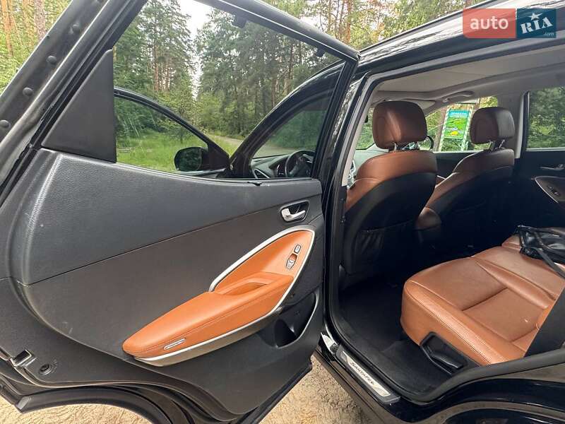 Позашляховик / Кросовер Hyundai Santa FE 2016 в Броварах