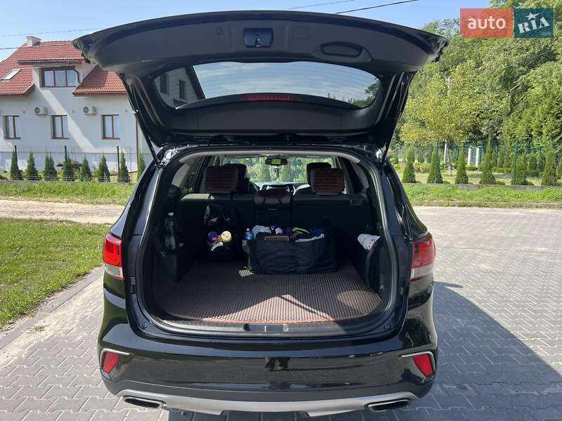 Позашляховик / Кросовер Hyundai Santa FE 2016 в Львові