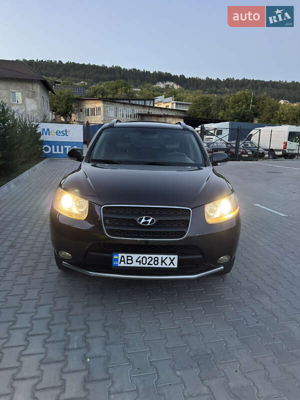 Внедорожник / Кроссовер Hyundai Santa FE 2009 в 