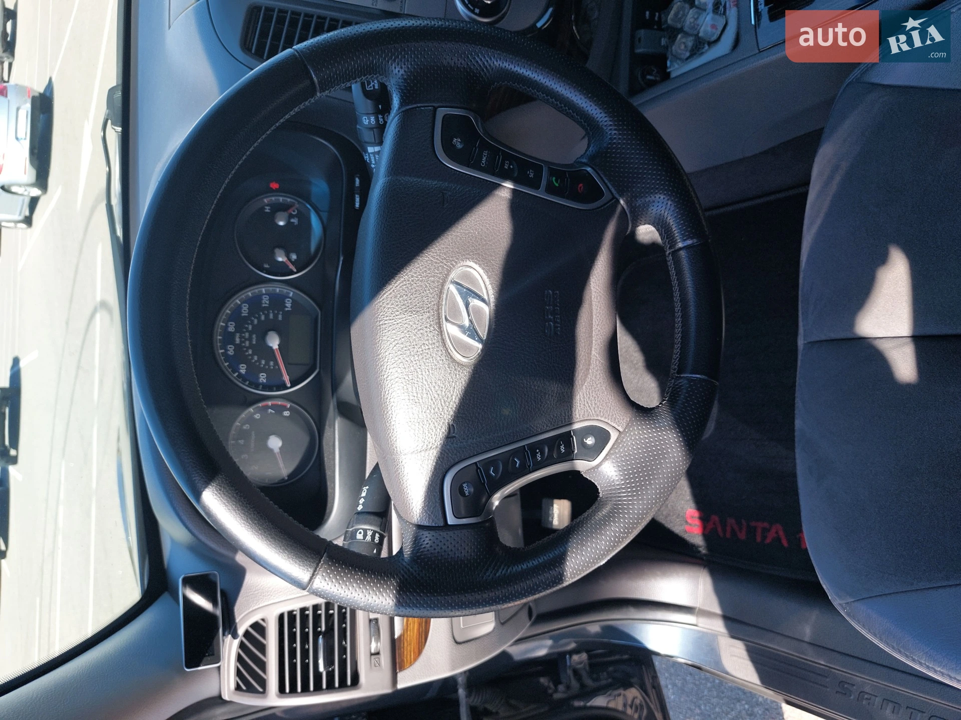 2012 Hyundai Santa Fe - мініатюра 22