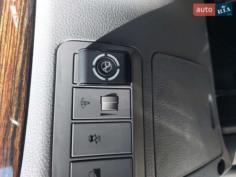 Позашляховик / Кросовер Hyundai Santa FE 2012 в Києві