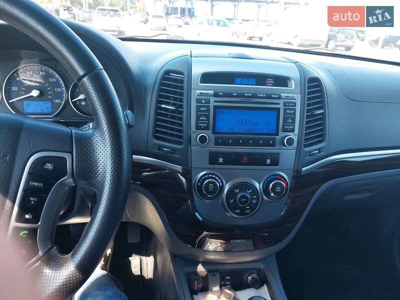 Позашляховик / Кросовер Hyundai Santa FE 2012 в Києві