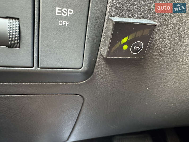 Позашляховик / Кросовер Hyundai Santa FE 2007 в Києві