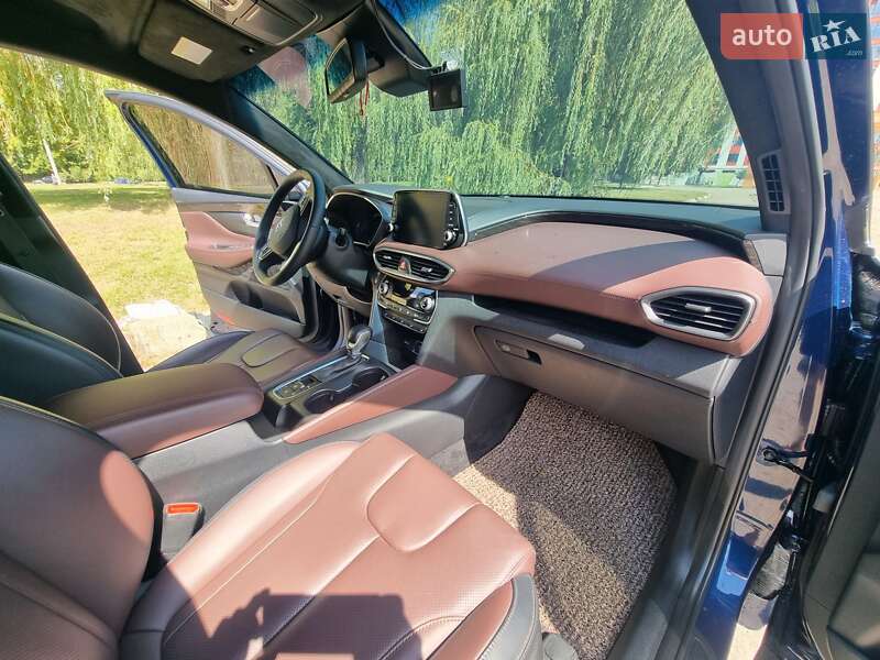 Позашляховик / Кросовер Hyundai Santa FE 2018 в Івано-Франківську