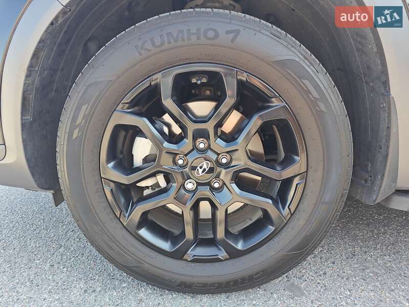 Внедорожник / Кроссовер Hyundai Santa FE 2023 в Киеве