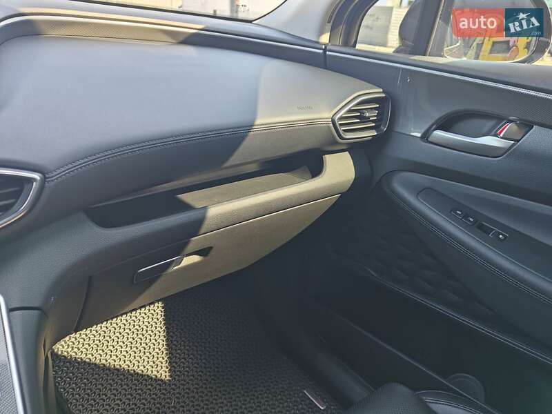 Внедорожник / Кроссовер Hyundai Santa FE 2023 в Киеве