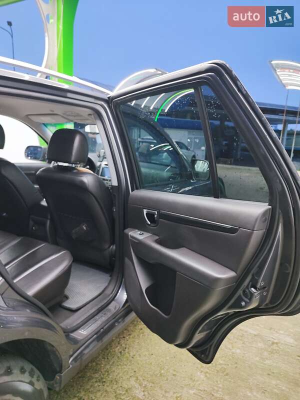 Внедорожник / Кроссовер Hyundai Santa FE 2010 в Хмельницком