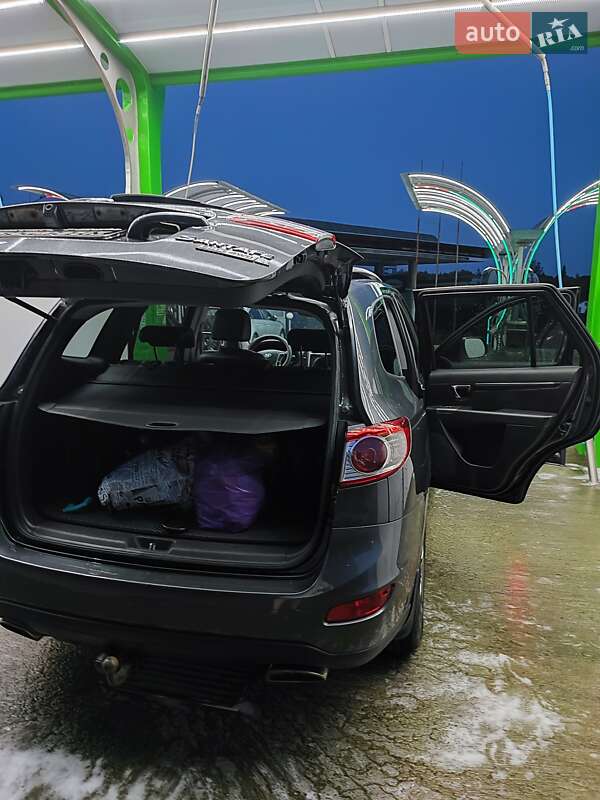 Внедорожник / Кроссовер Hyundai Santa FE 2010 в Хмельницком