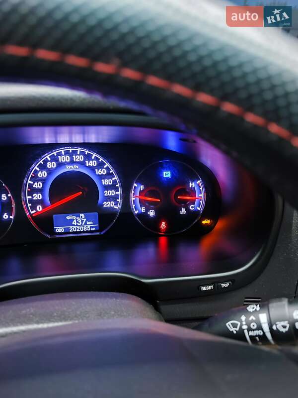 Внедорожник / Кроссовер Hyundai Santa FE 2010 в Хмельницком