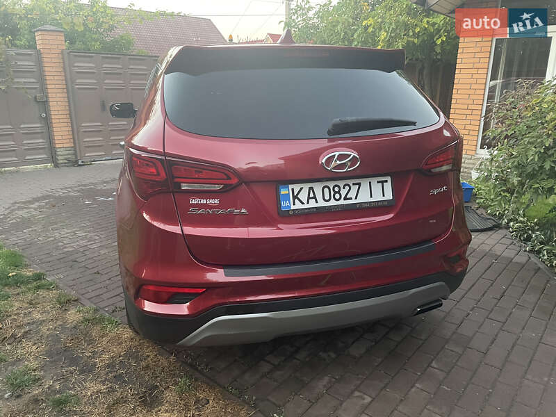 Позашляховик / Кросовер Hyundai Santa FE 2016 в Києві