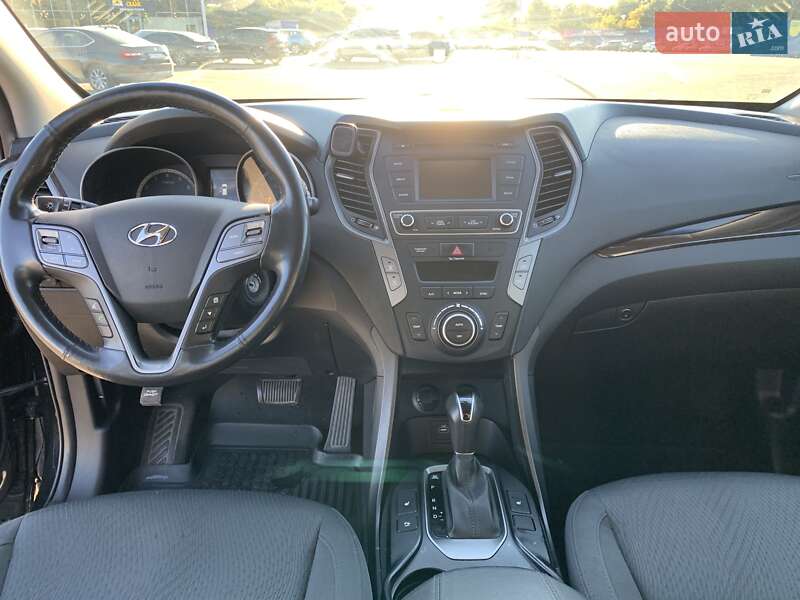 Внедорожник / Кроссовер Hyundai Santa FE 2017 в Киеве фото 16 Внедорожник / Кроссовер Hyundai Santa FE 2017 в Киеве
