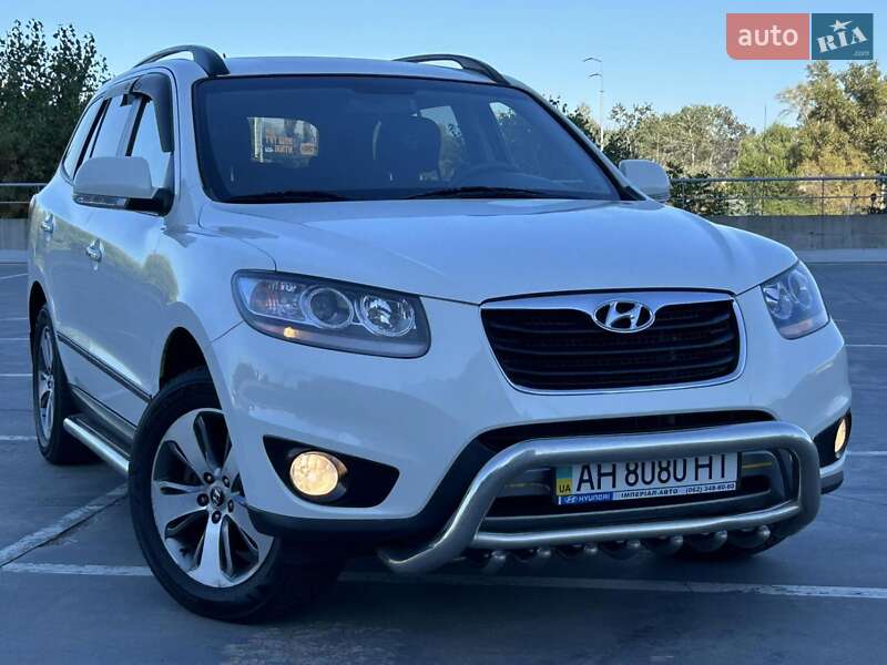 Позашляховик / Кросовер Hyundai Santa FE 2011 в Києві