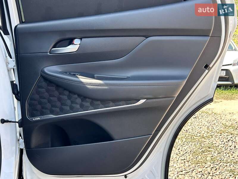 Внедорожник / Кроссовер Hyundai Santa FE 2020 в Одессе