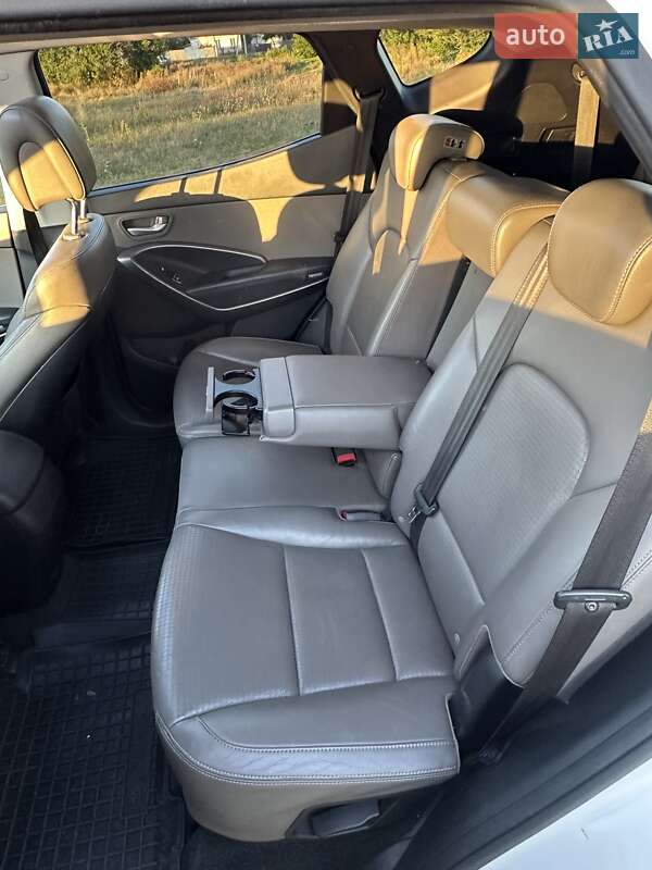 Внедорожник / Кроссовер Hyundai Santa FE 2013 в Киеве
