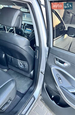 Внедорожник / Кроссовер Hyundai Santa FE 2013 в 