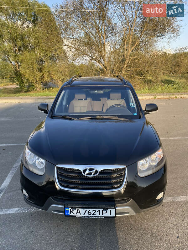 Позашляховик / Кросовер Hyundai Santa FE 2011 в Бучі